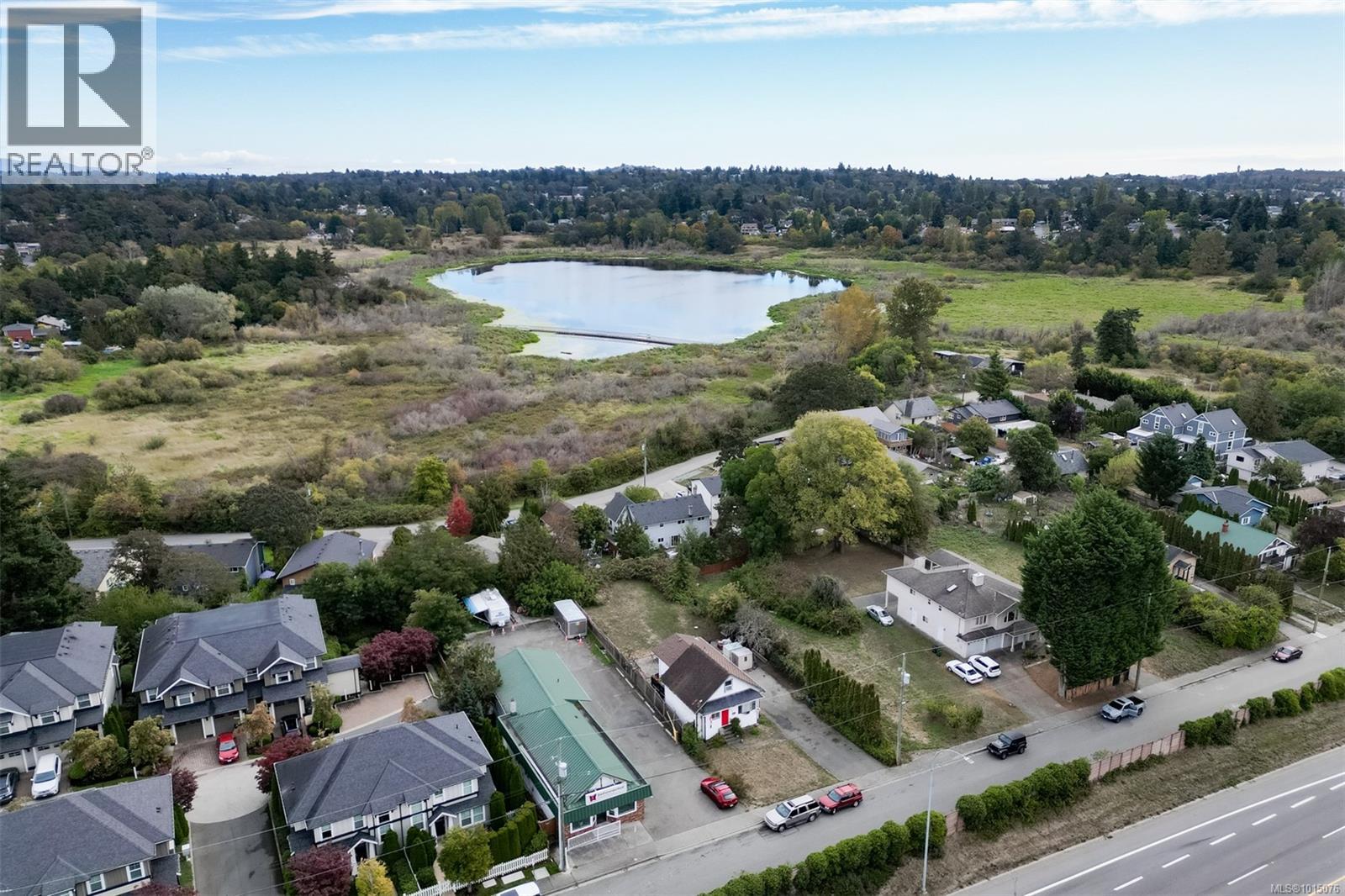  3883 Douglas Street, Saanich