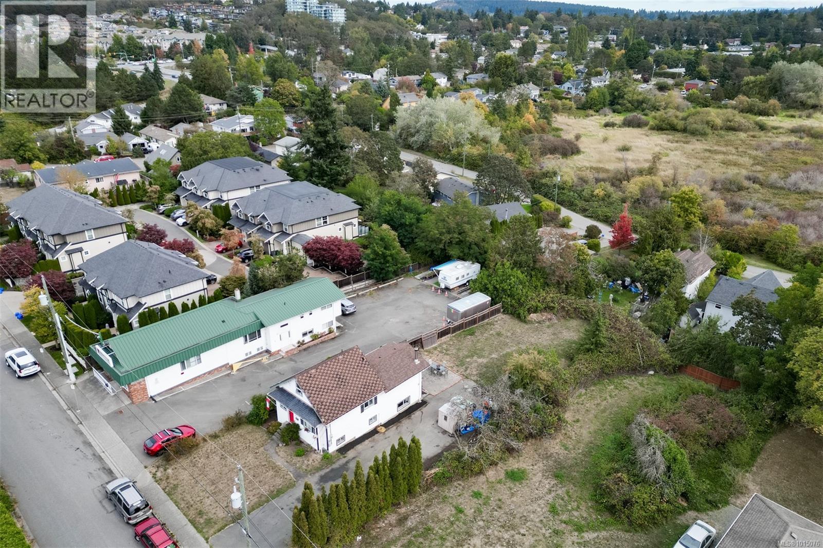  3883 Douglas Street, Saanich