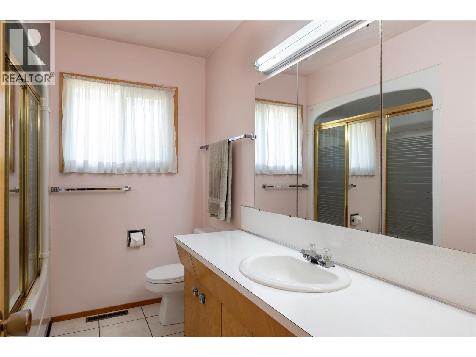 3809 36 Street, Vernon