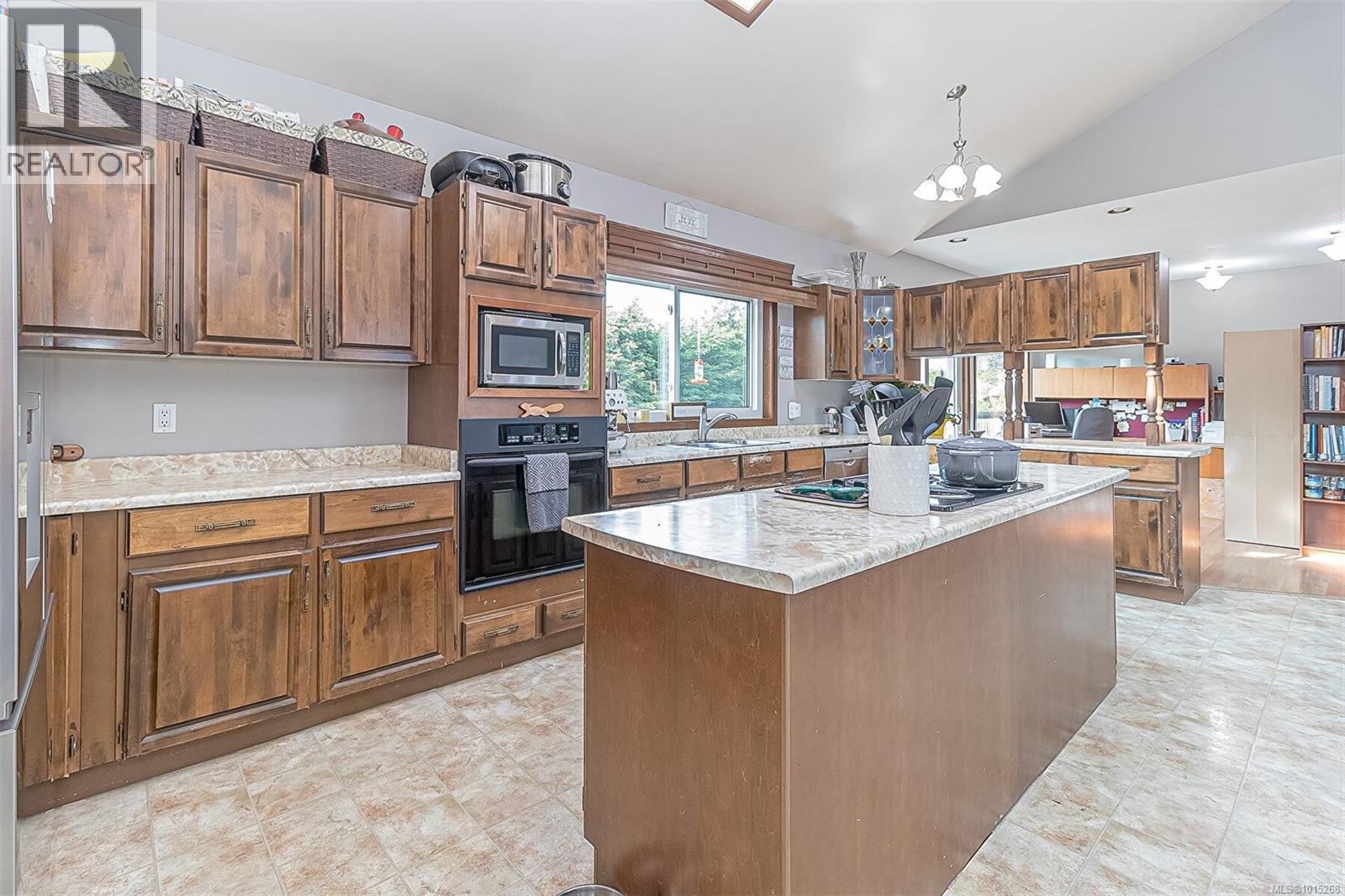  4050 Santa Maria Avenue, Saanich