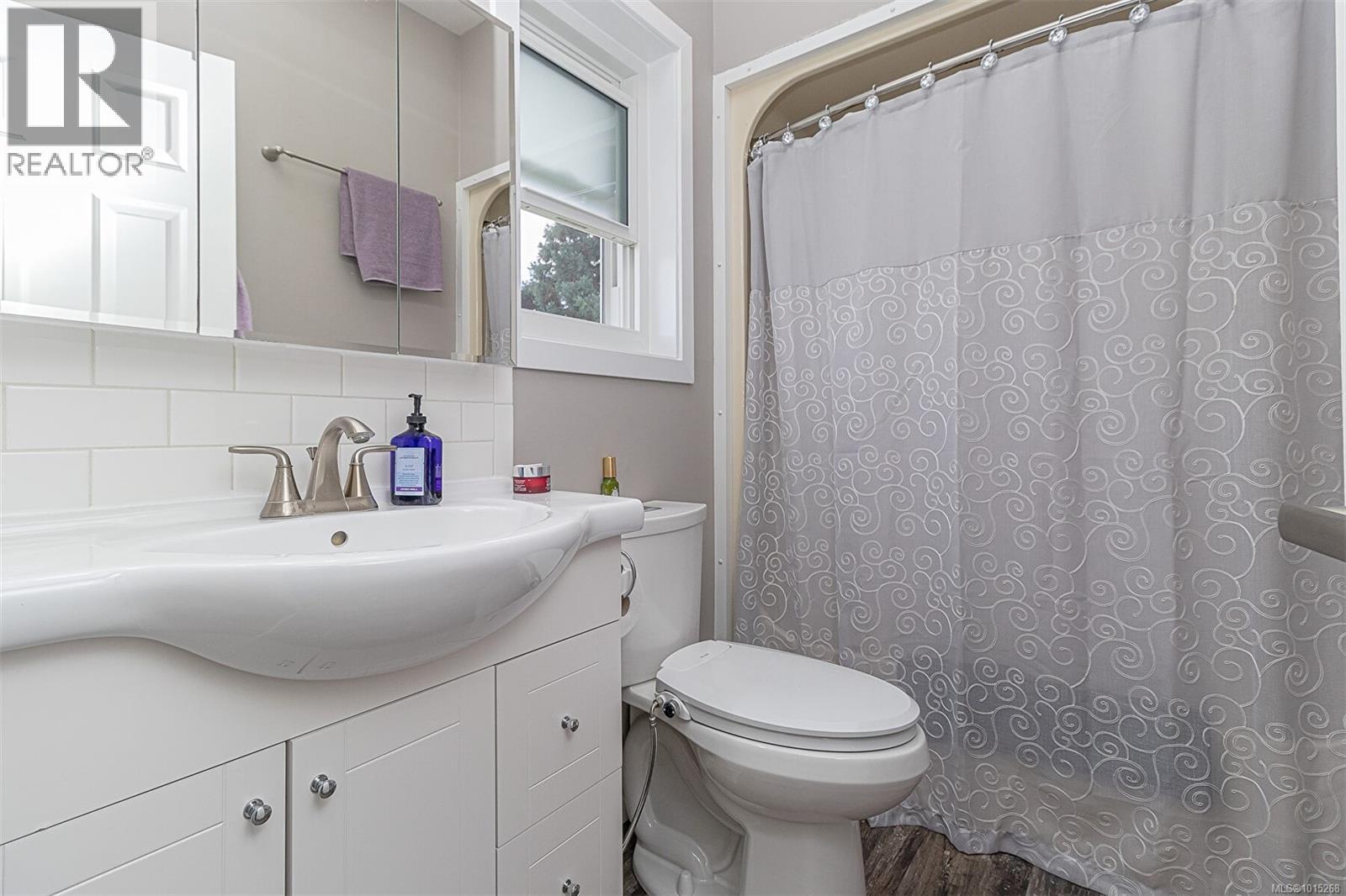  4050 Santa Maria Avenue, Saanich