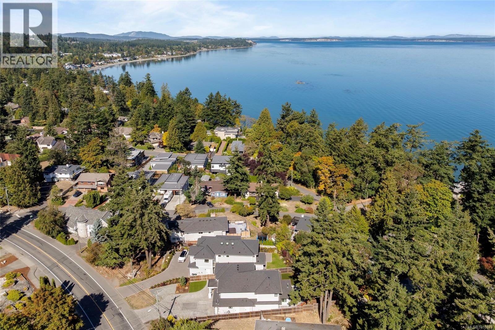 4829 Cordova Bay Rd, Saanich