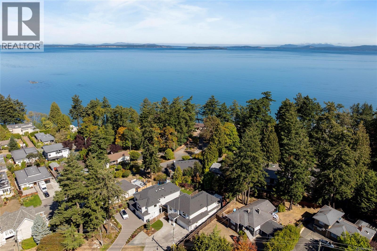 4829 Cordova Bay Rd, Saanich