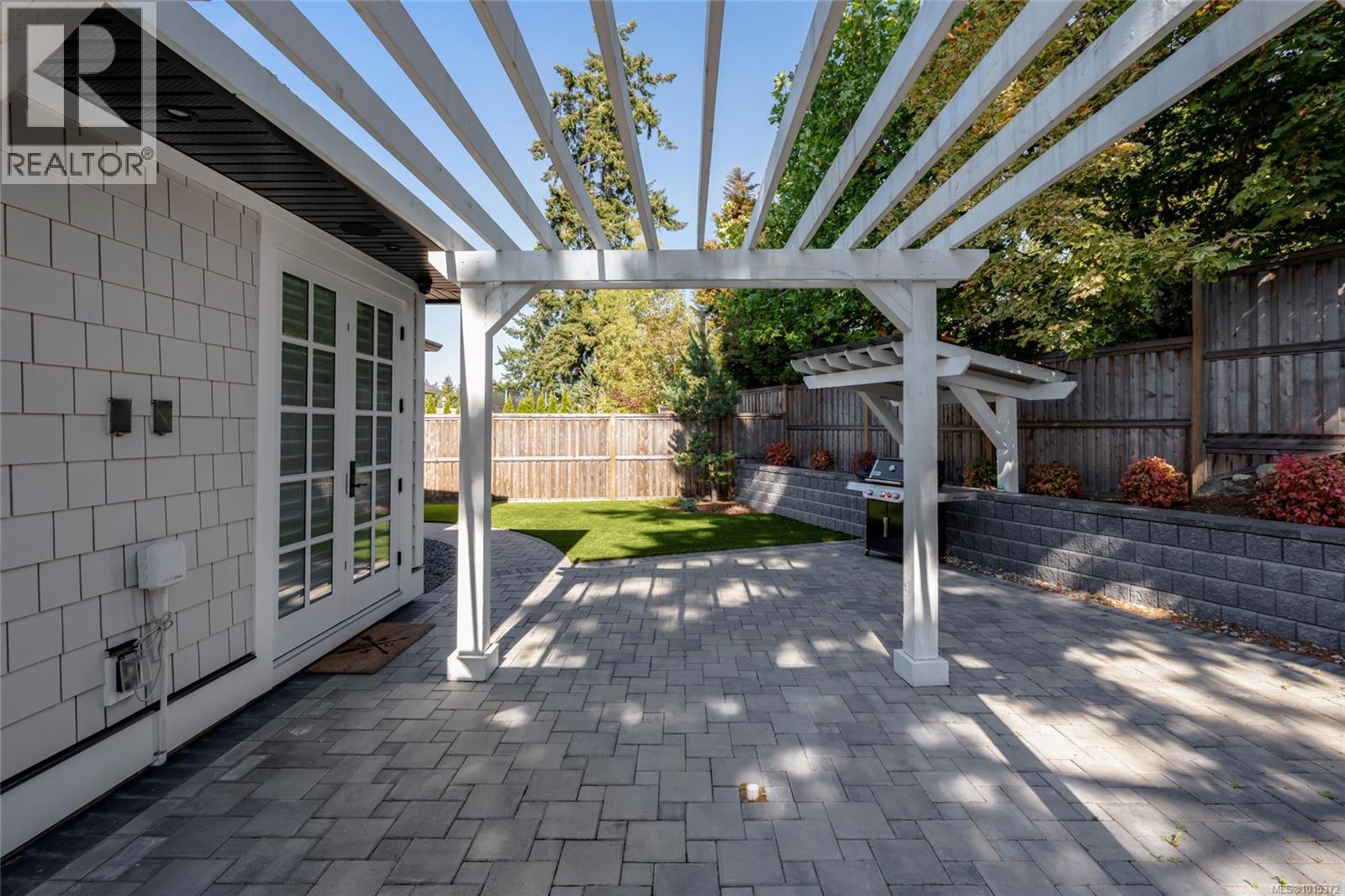 4829 Cordova Bay Rd, Saanich