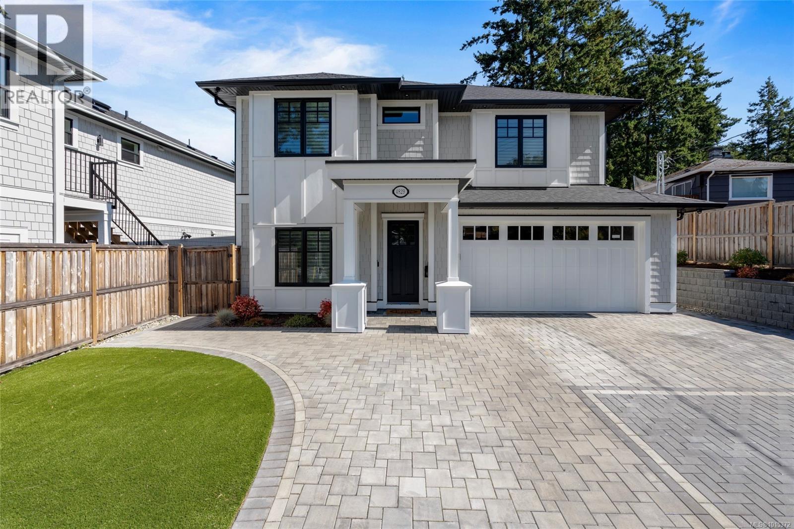 4829 Cordova Bay Rd, Saanich
