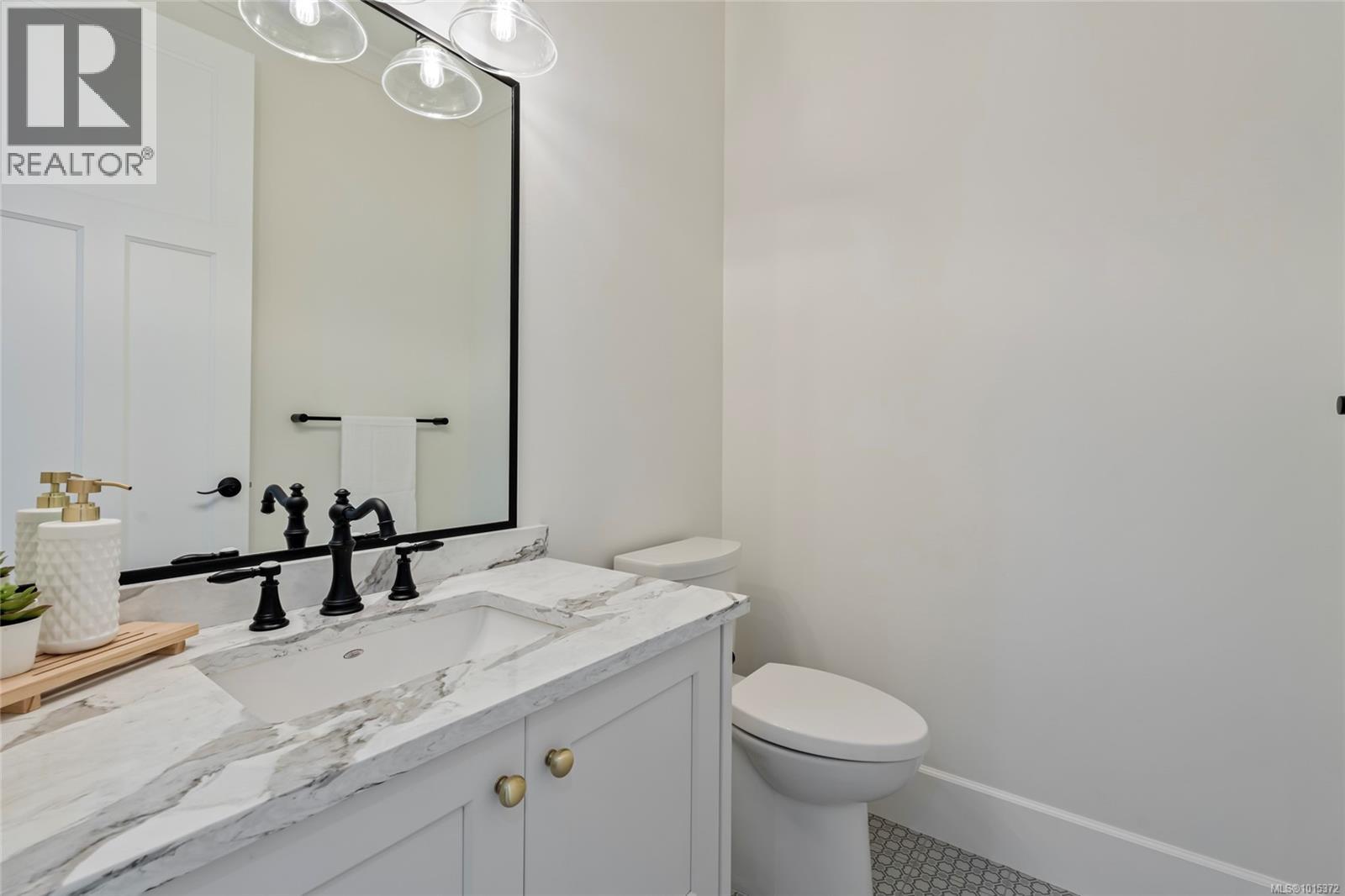 4829 Cordova Bay Rd, Saanich