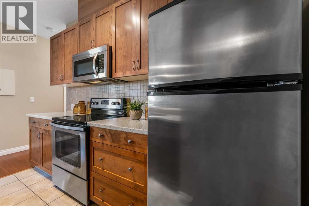 Single Family House for Sale in   Hemlock Crescent SW Spruce Cliff Calgary 