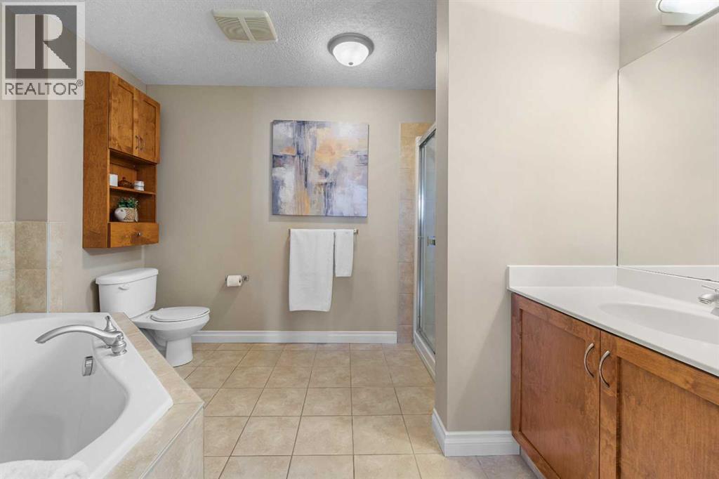 Single Family House for Sale in   Hemlock Crescent SW Spruce Cliff Calgary 