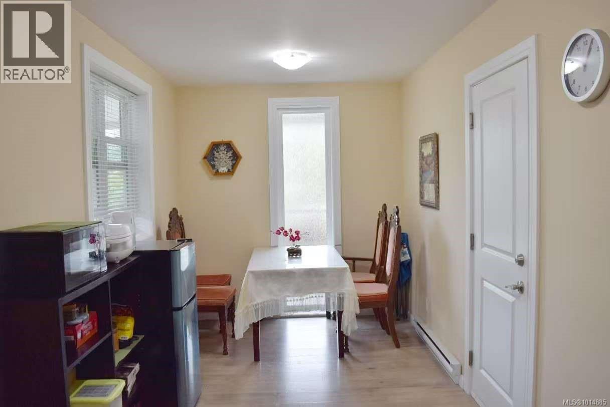  4037 Nelthorpe Street, Saanich