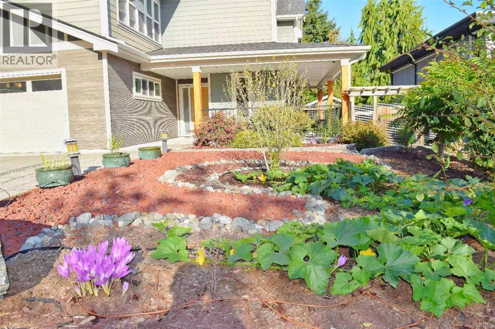  4037 Nelthorpe Street, Saanich