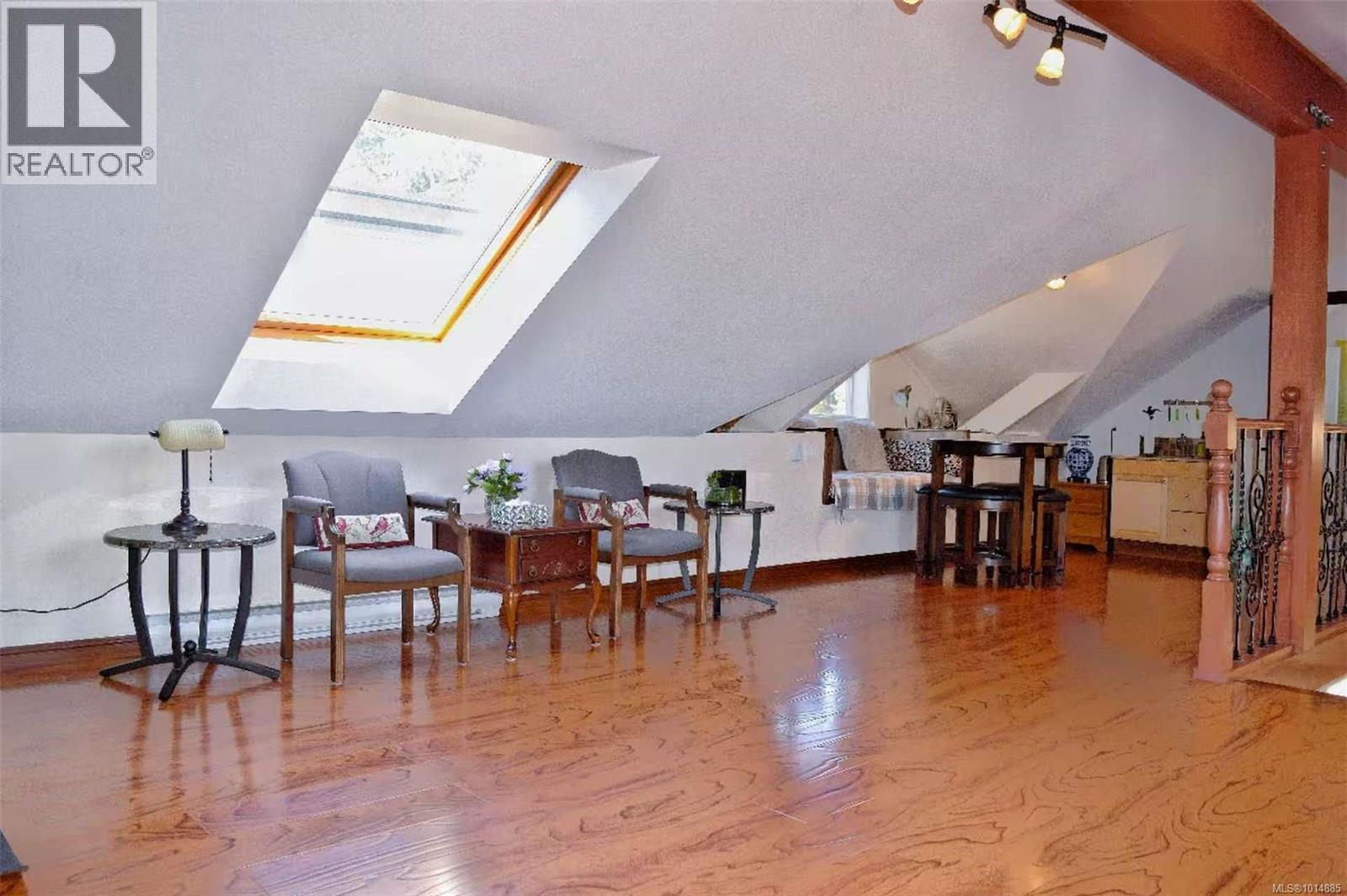  4037 Nelthorpe Street, Saanich