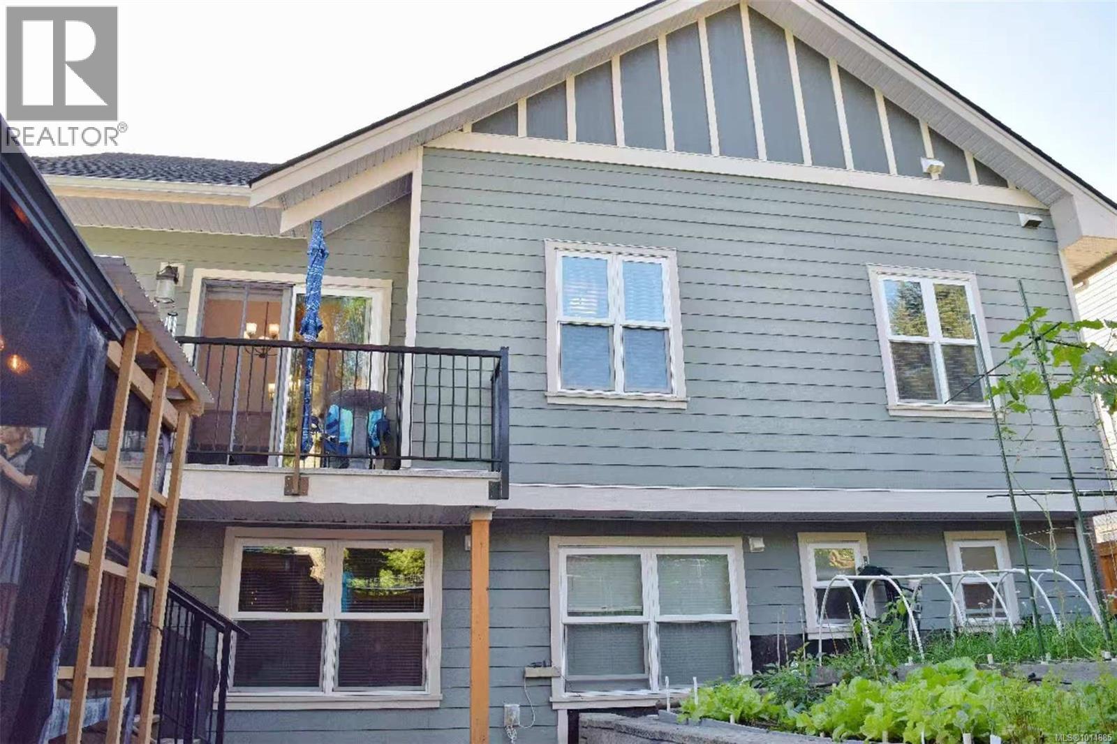  4037 Nelthorpe Street, Saanich