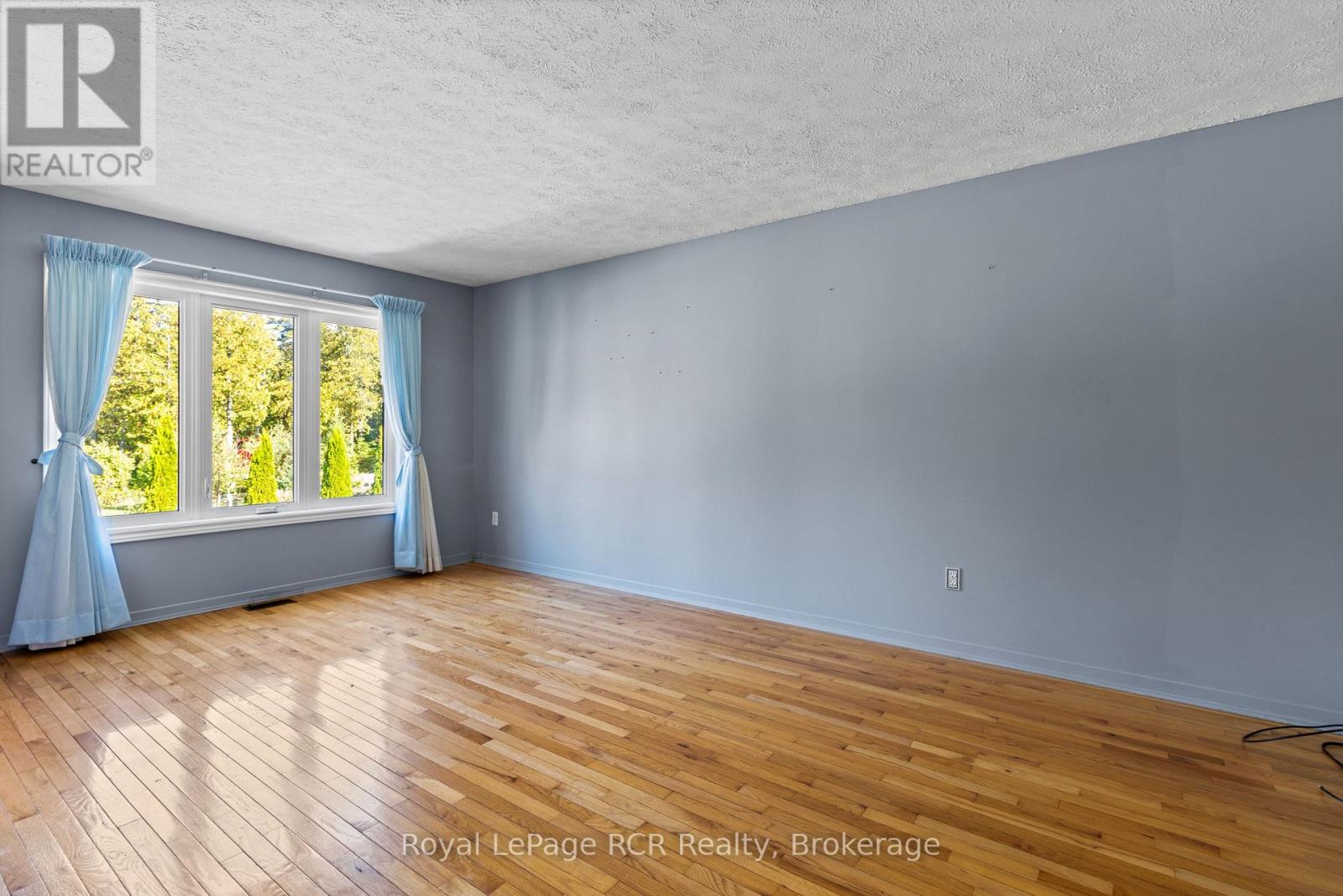 505 PIKE BAY ROAD W