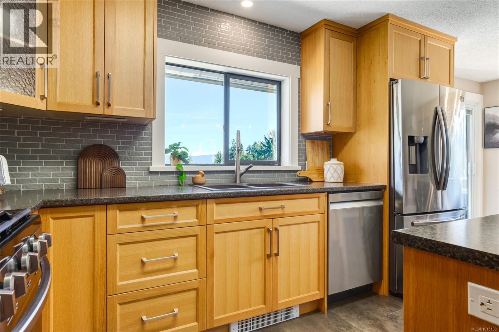 405 Heath Ave, Parksville