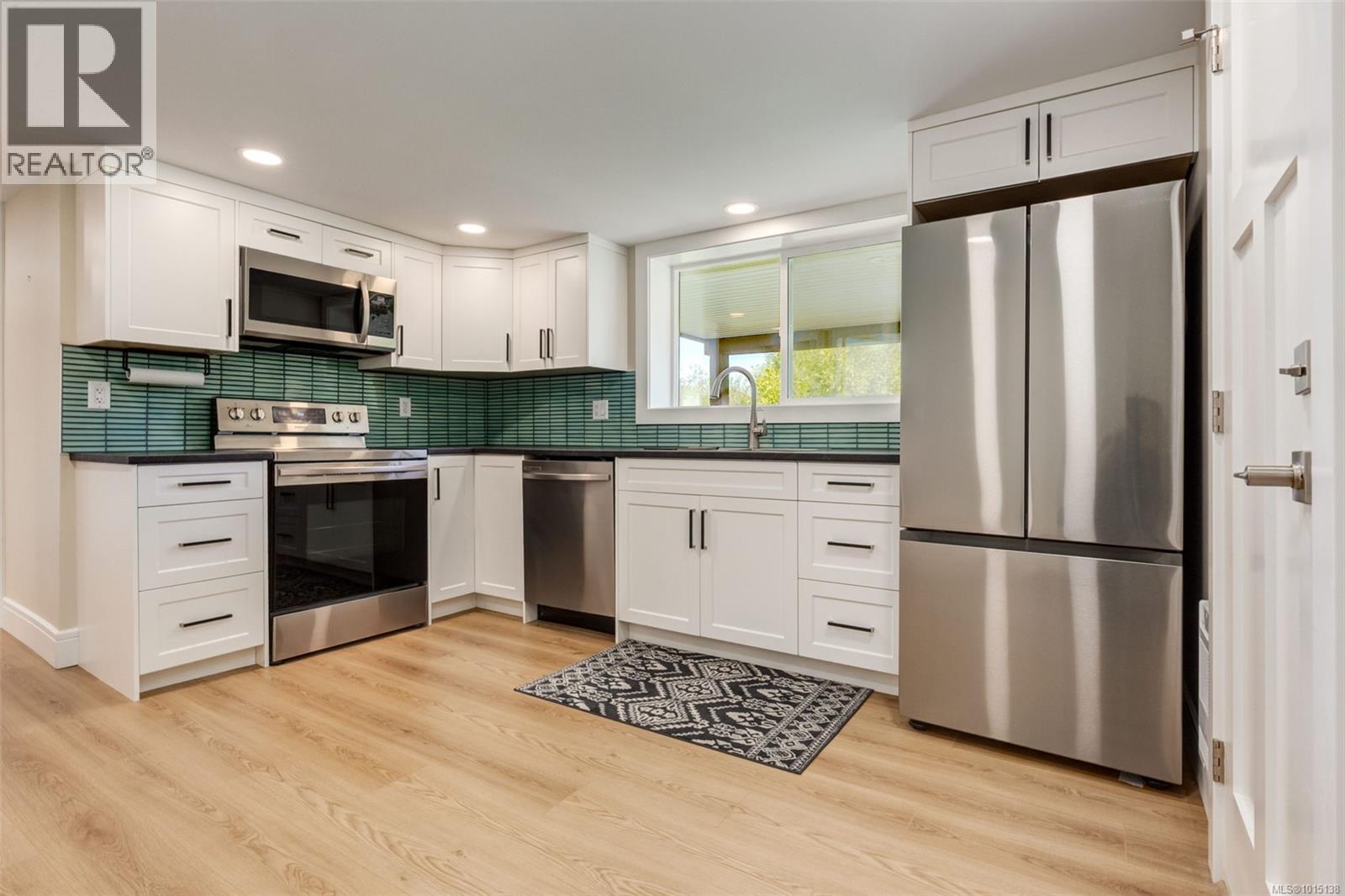 405 Heath Ave, Parksville