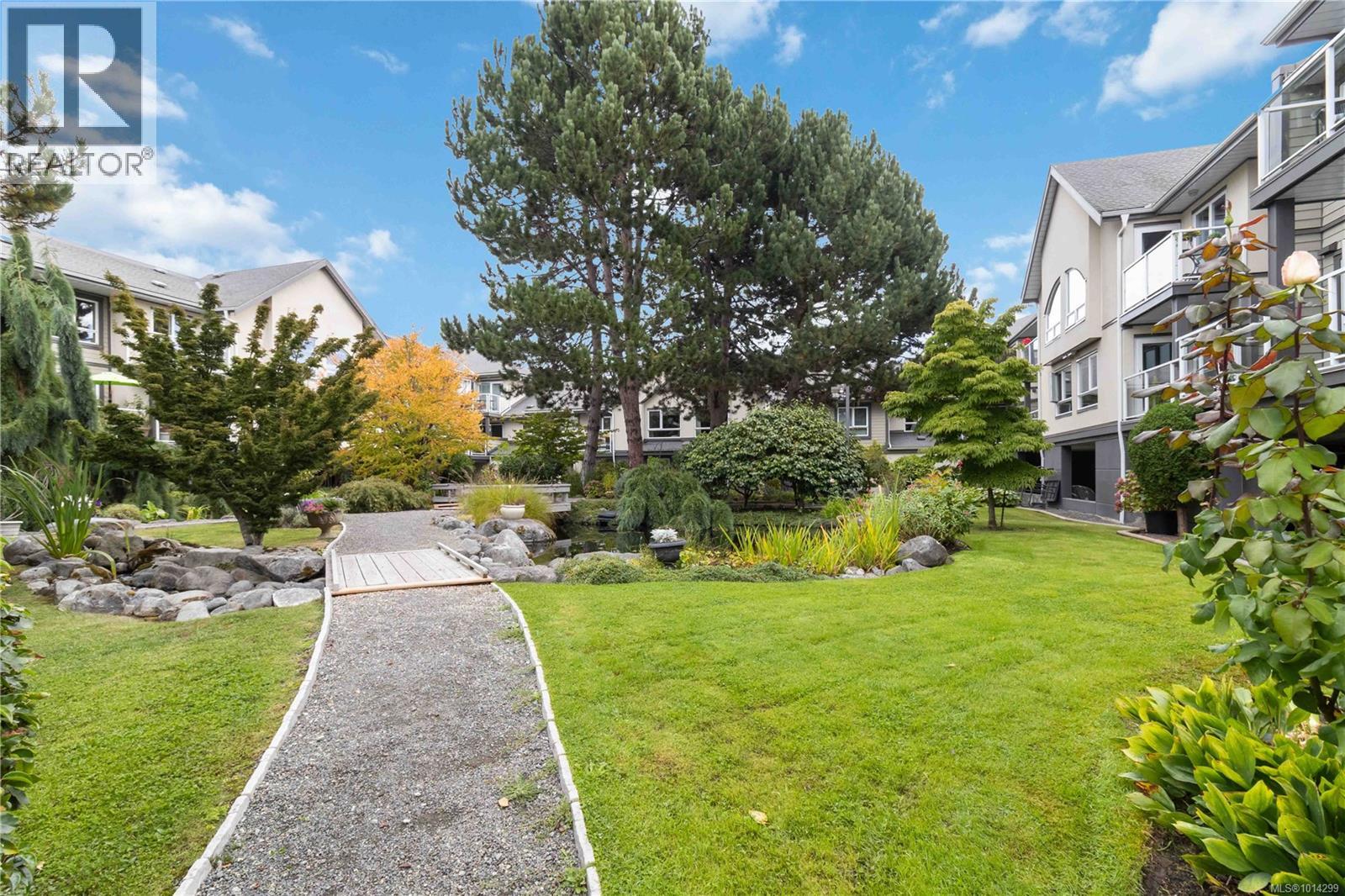 317 2245 James White Boulevard, Sidney