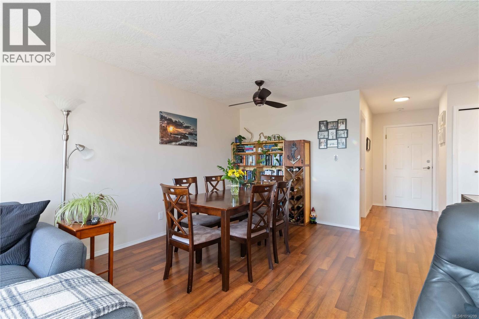 317 2245 James White Boulevard, Sidney