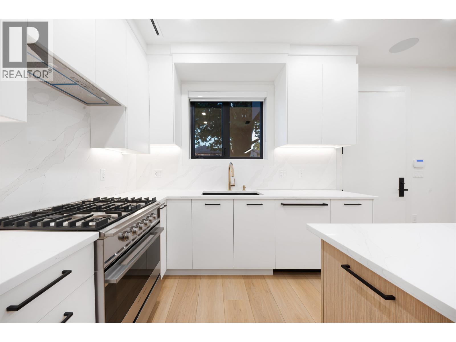 1 5315 INVERNESS STREET, Vancouver