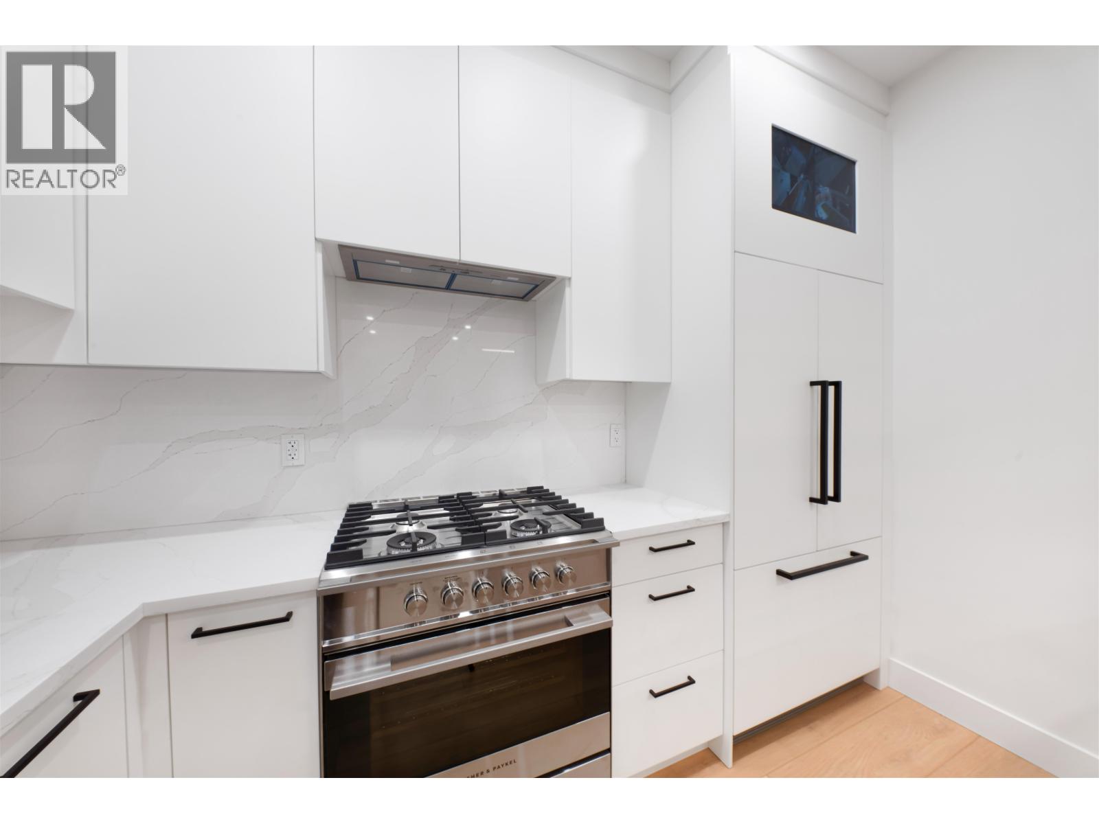 2 5315 INVERNESS STREET, Vancouver