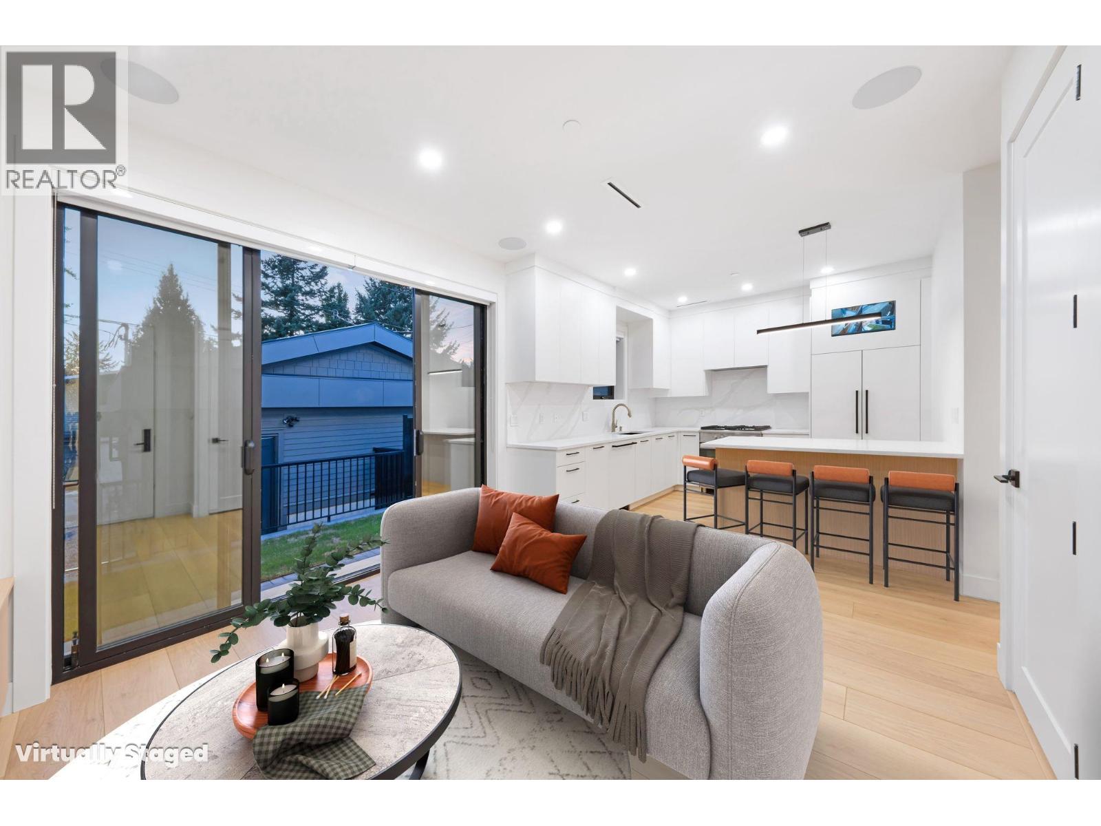 2 5315 INVERNESS STREET, Vancouver