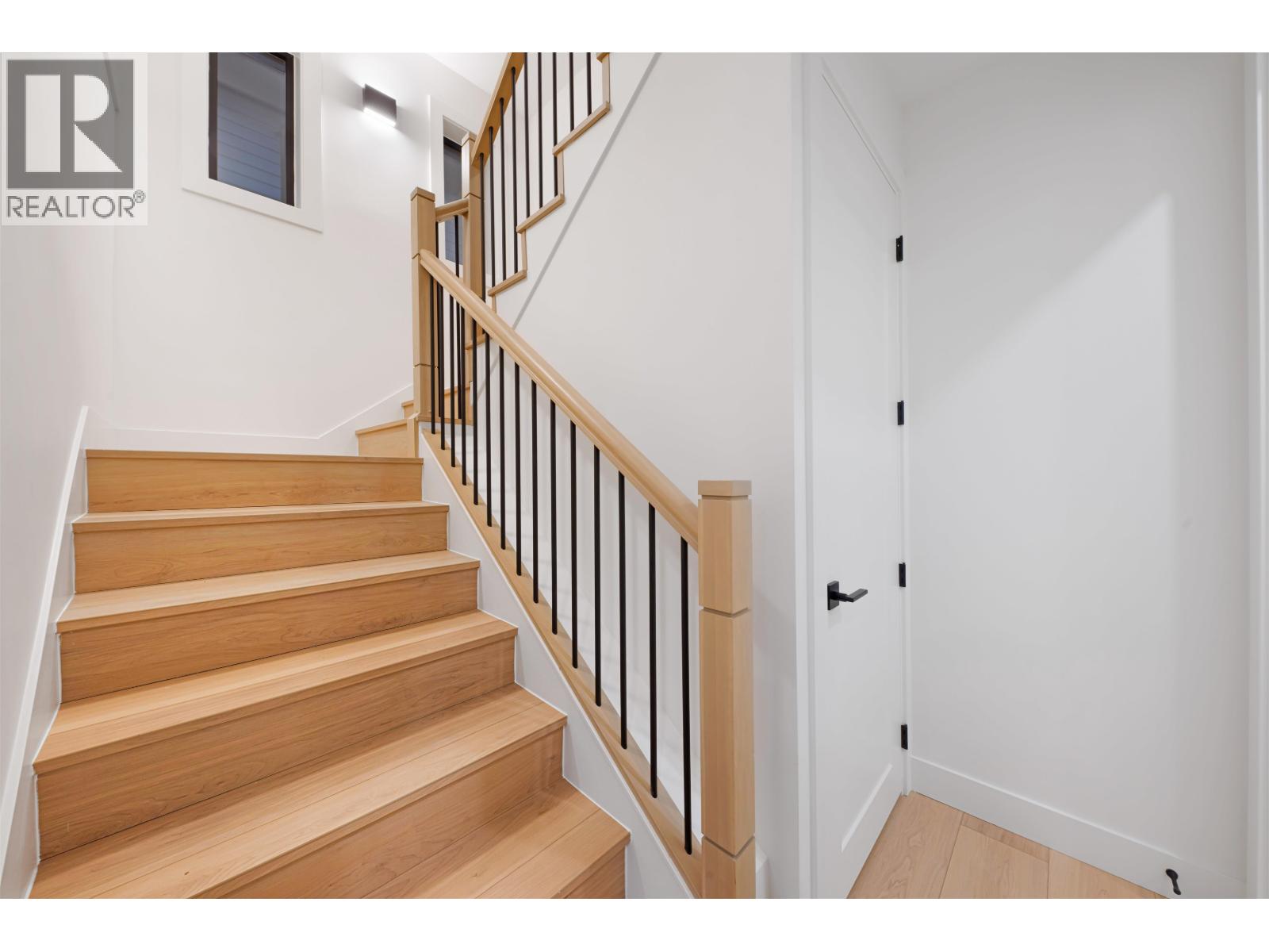 2 5315 INVERNESS STREET, Vancouver