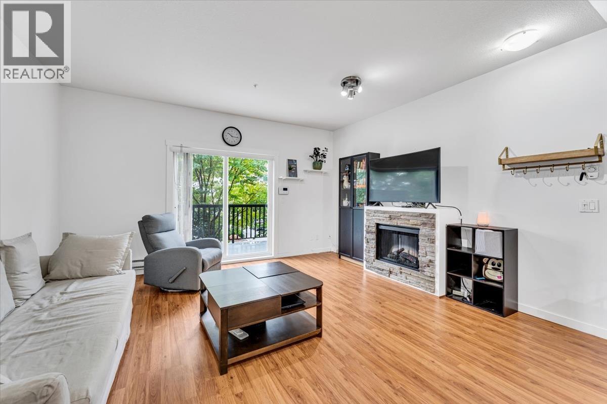 19 19572 FRASER WAY, Pitt Meadows