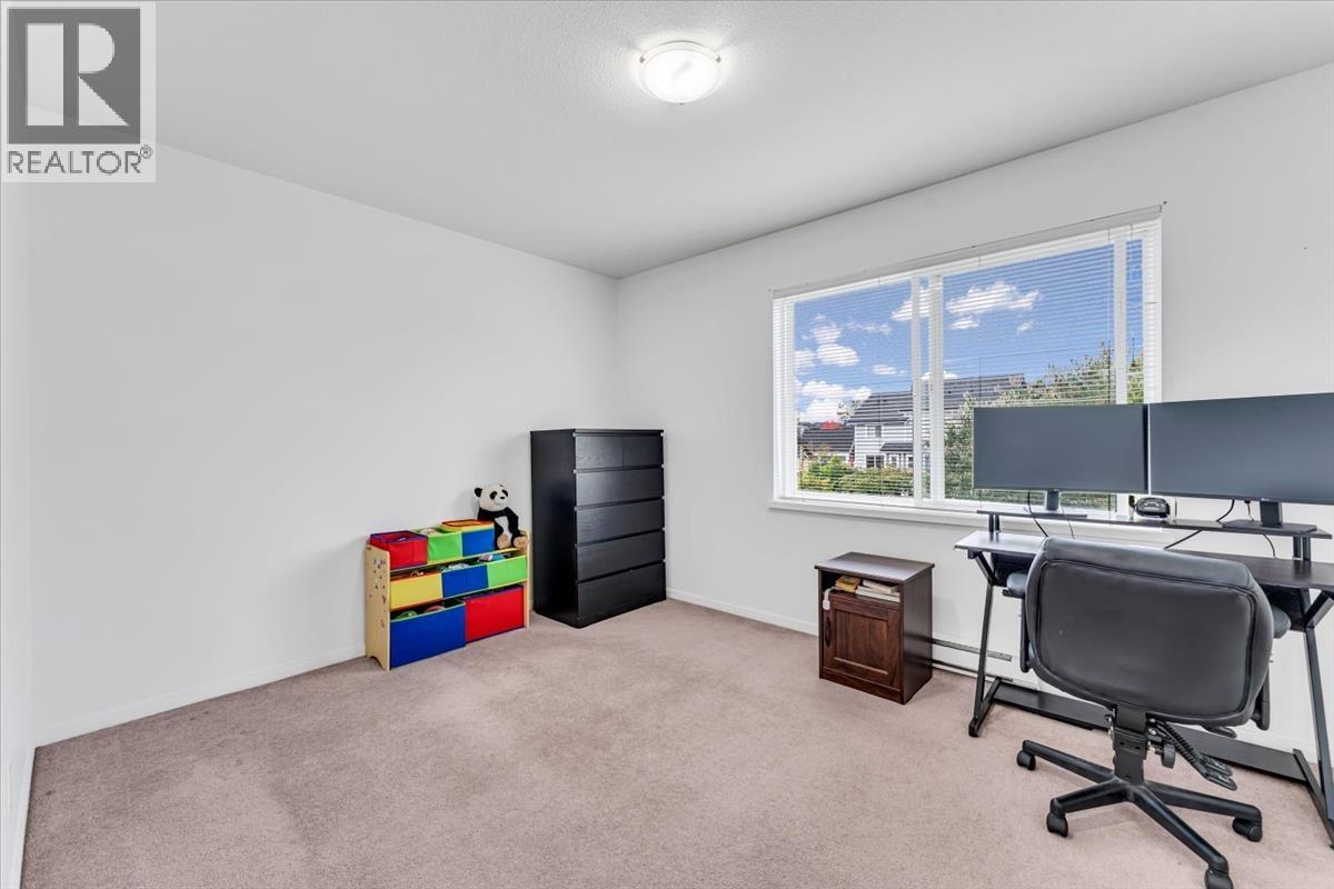 19 19572 FRASER WAY, Pitt Meadows