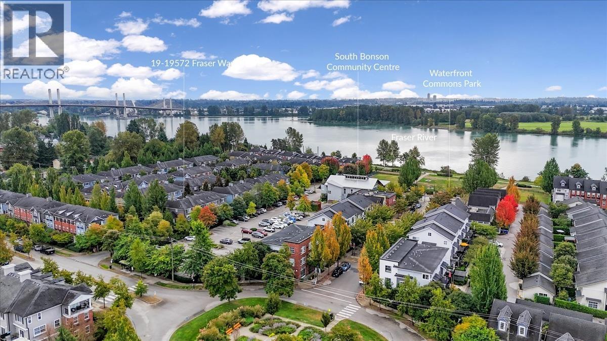 19 19572 FRASER WAY, Pitt Meadows