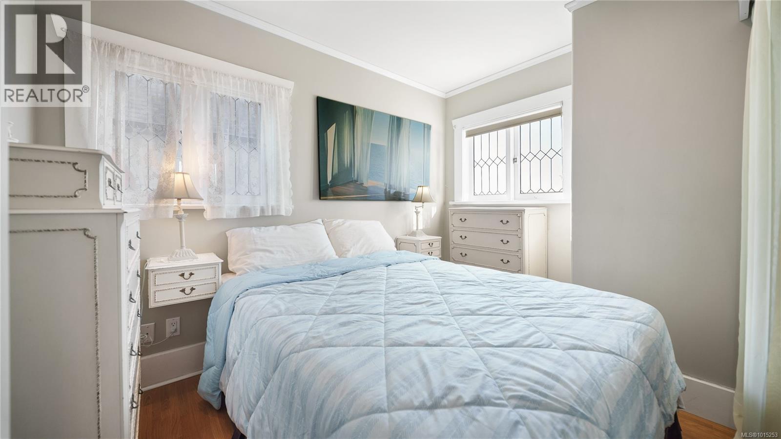1124 Dallas Rd, Victoria
