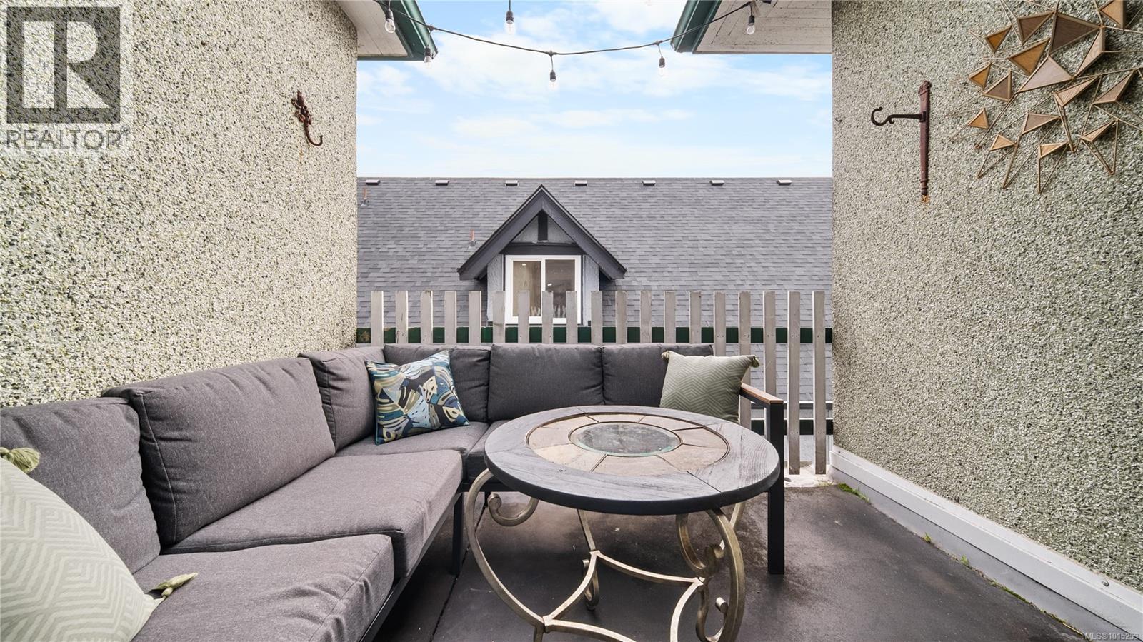 1124 Dallas Rd, Victoria