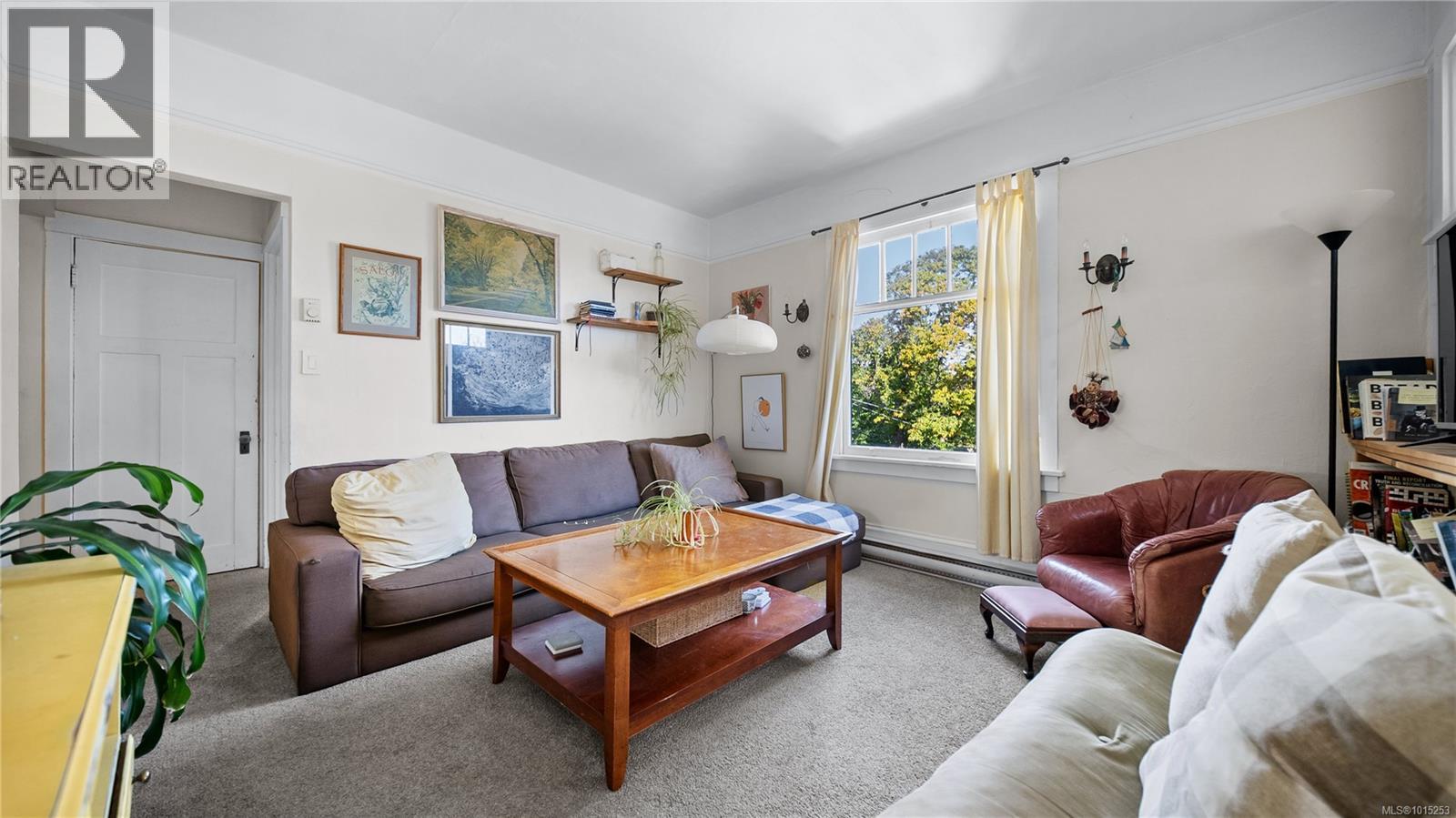 1124 Dallas Rd, Victoria