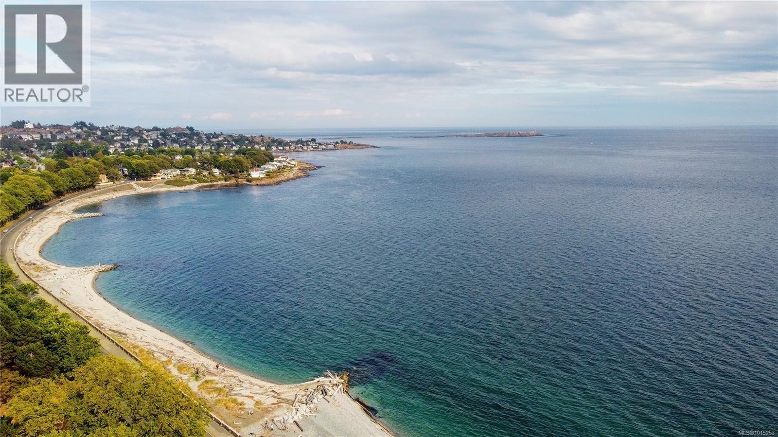 1124 Dallas Rd, Victoria