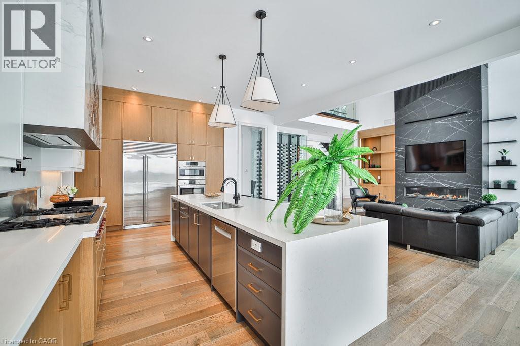 2284 SIDEROAD 1 - 3