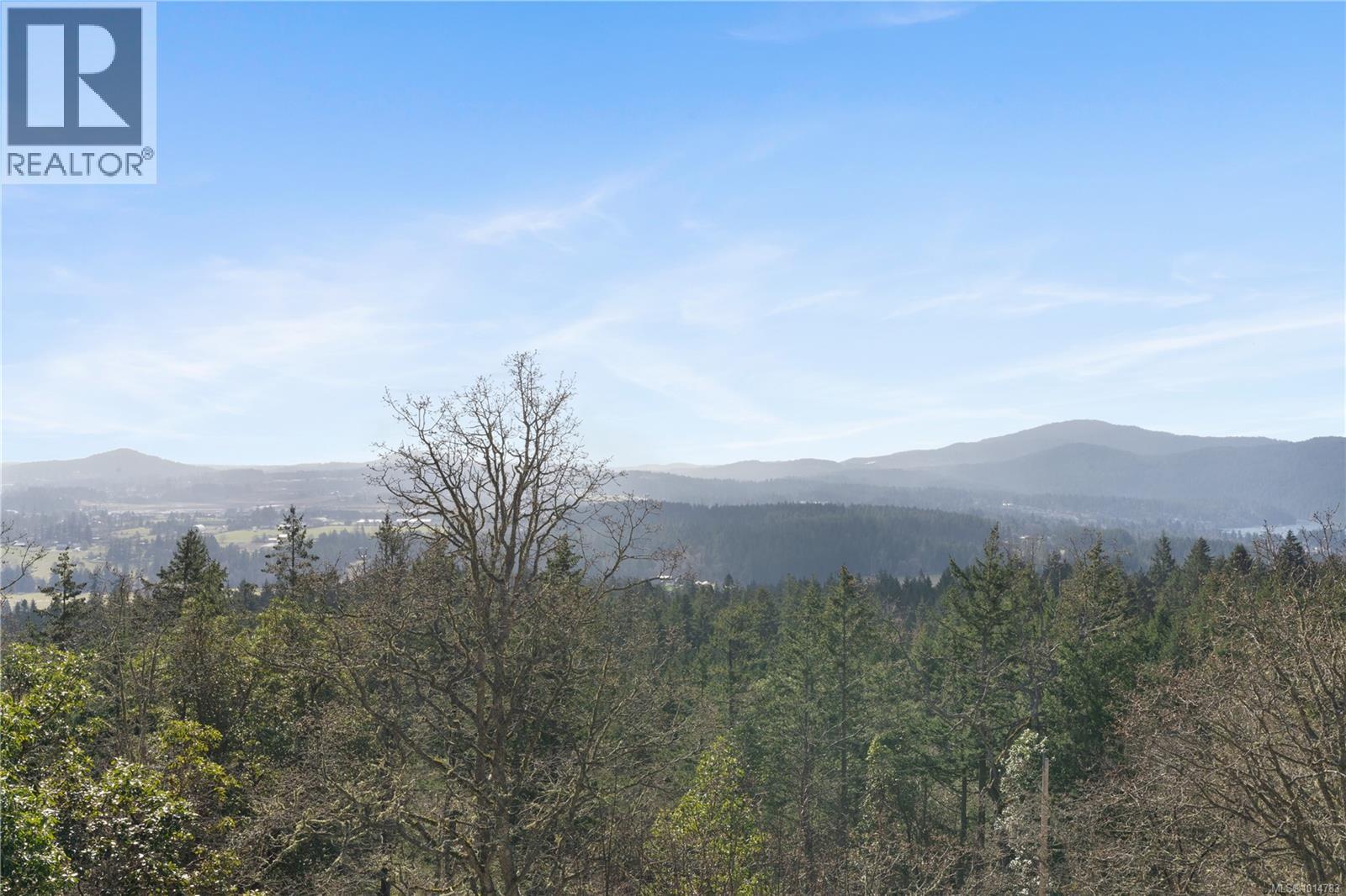  8242 Thomson Place, Central Saanich