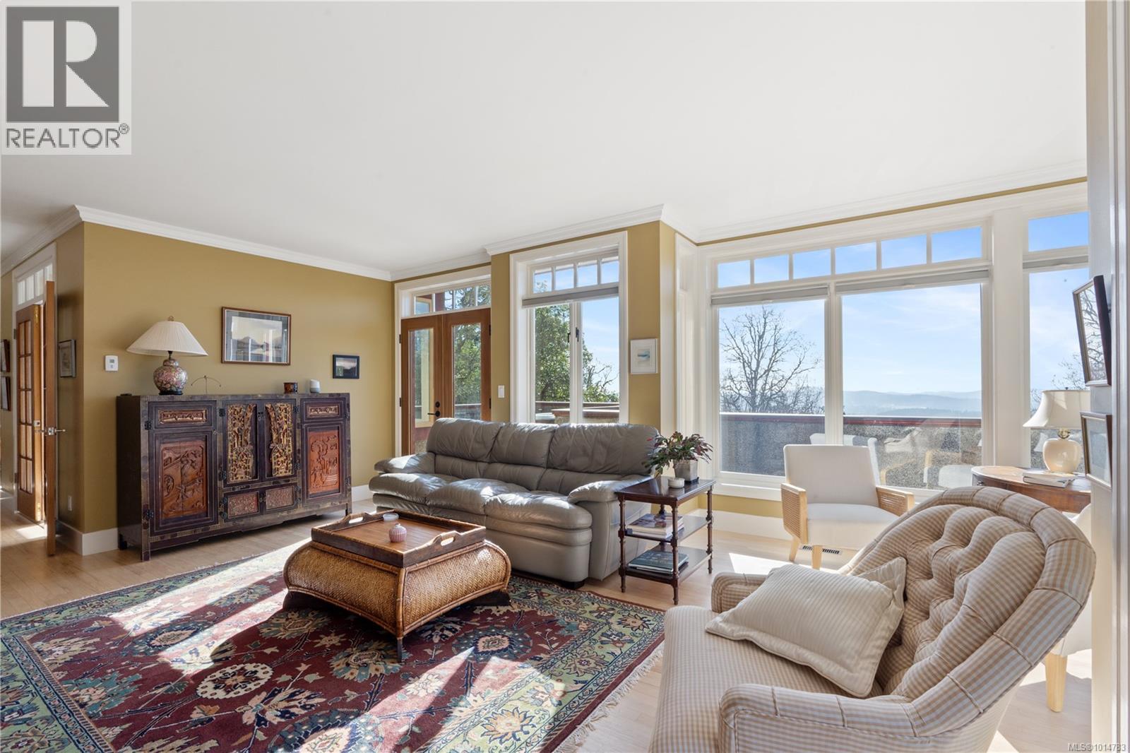  8242 Thomson Place, Central Saanich