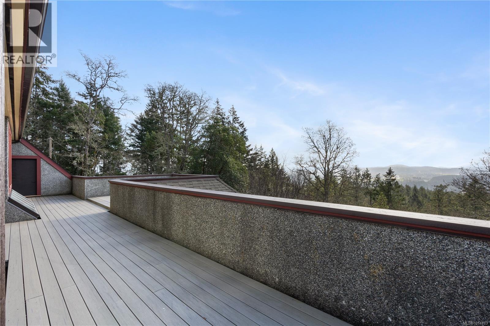  8242 Thomson Place, Central Saanich