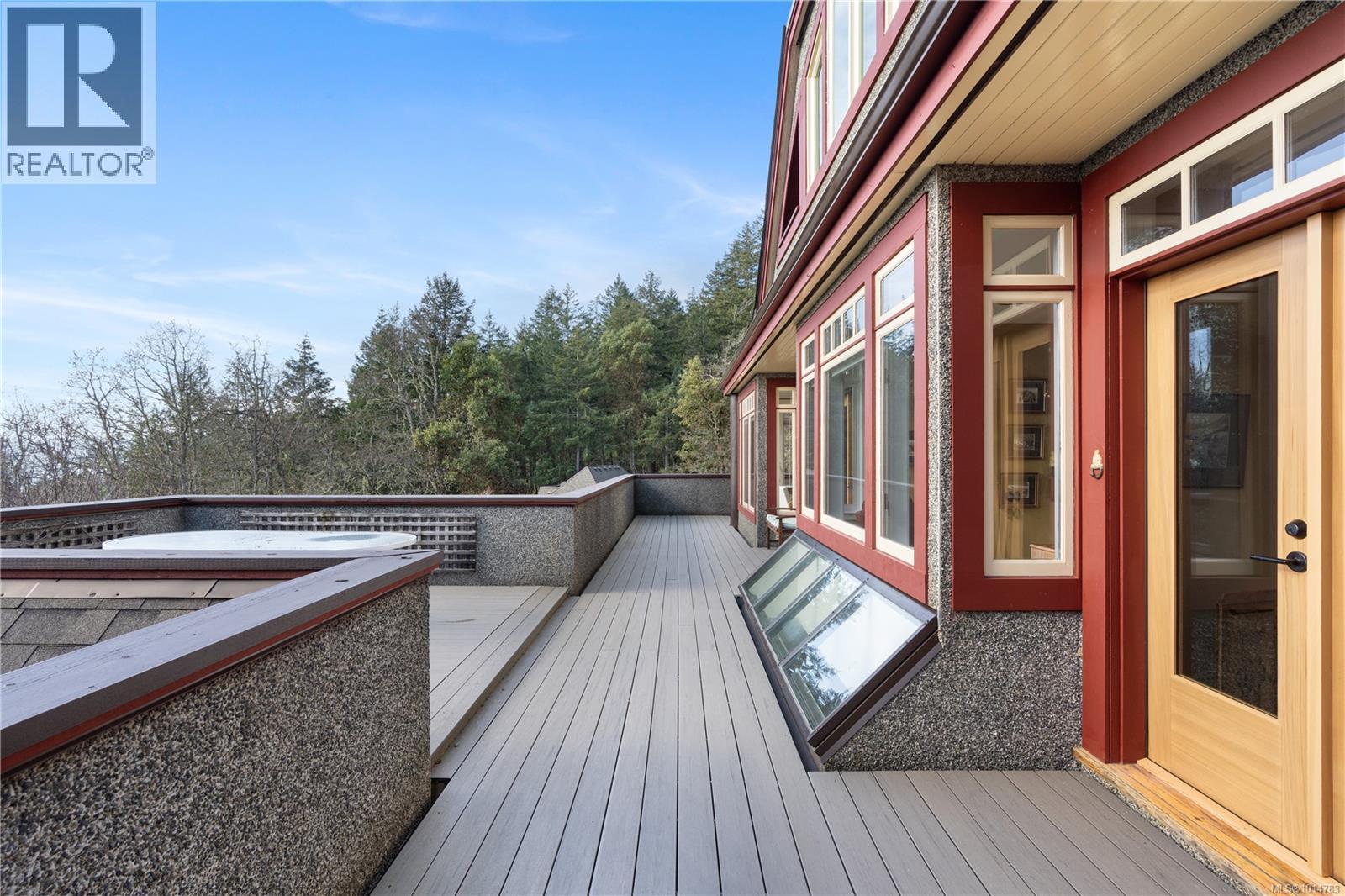  8242 Thomson Place, Central Saanich