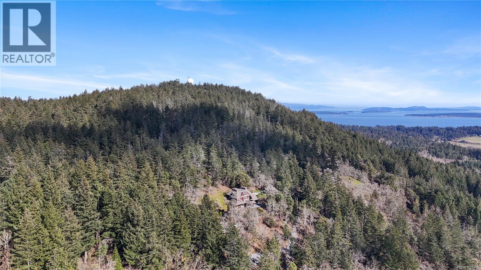 8242 Thomson Place, Central Saanich