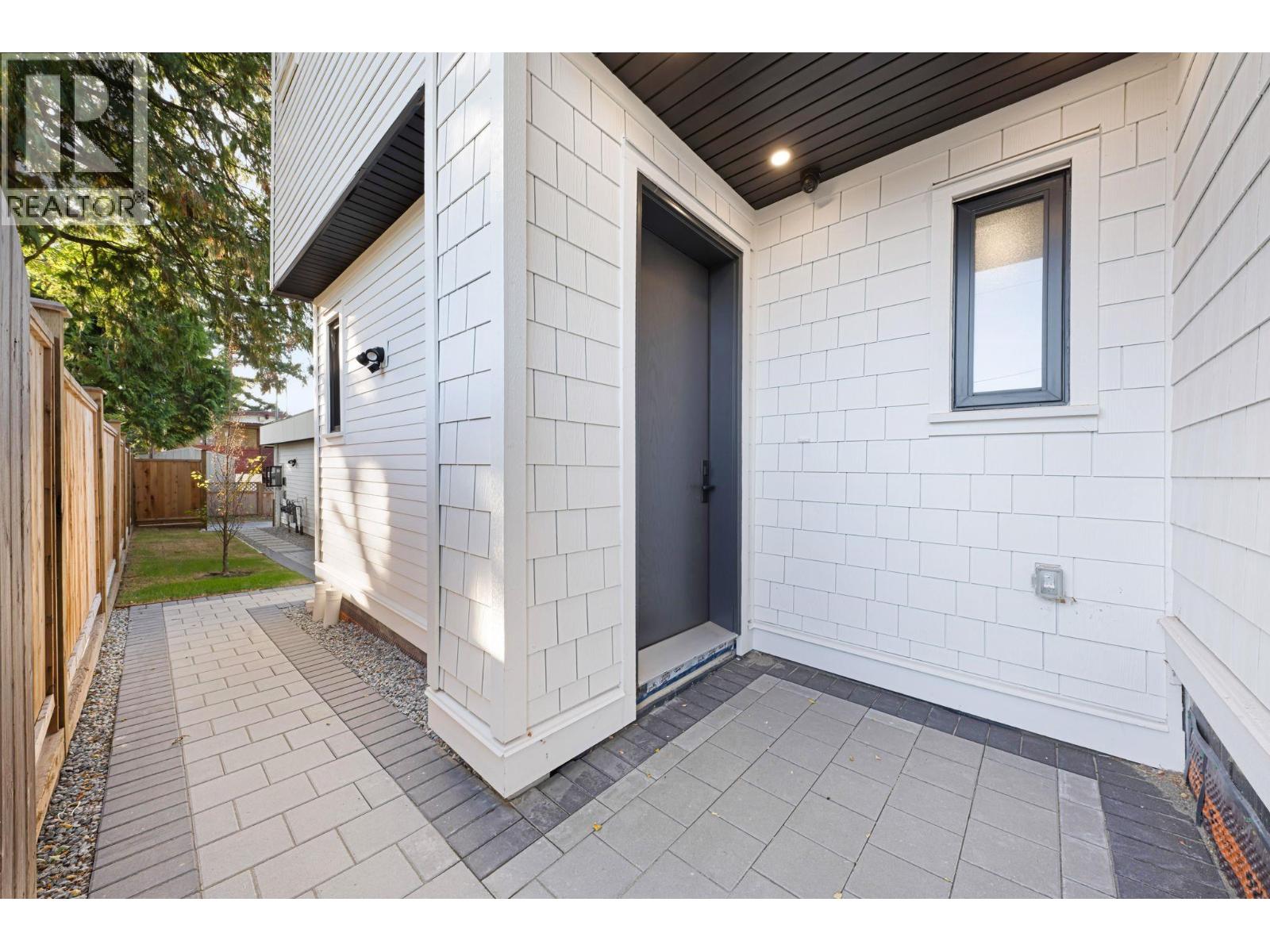 2 1233 E 37TH AVENUE, Vancouver