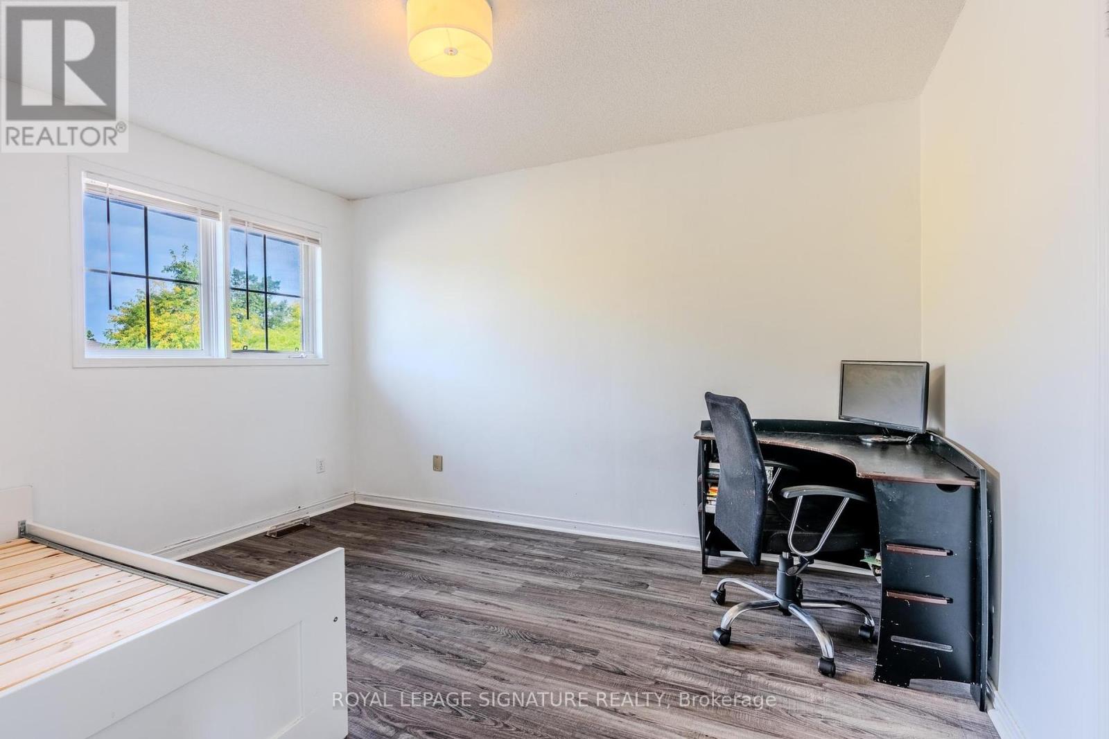 Single Family House for Sale in  LIVINGSTONE STREET Barrie (Northwest) 