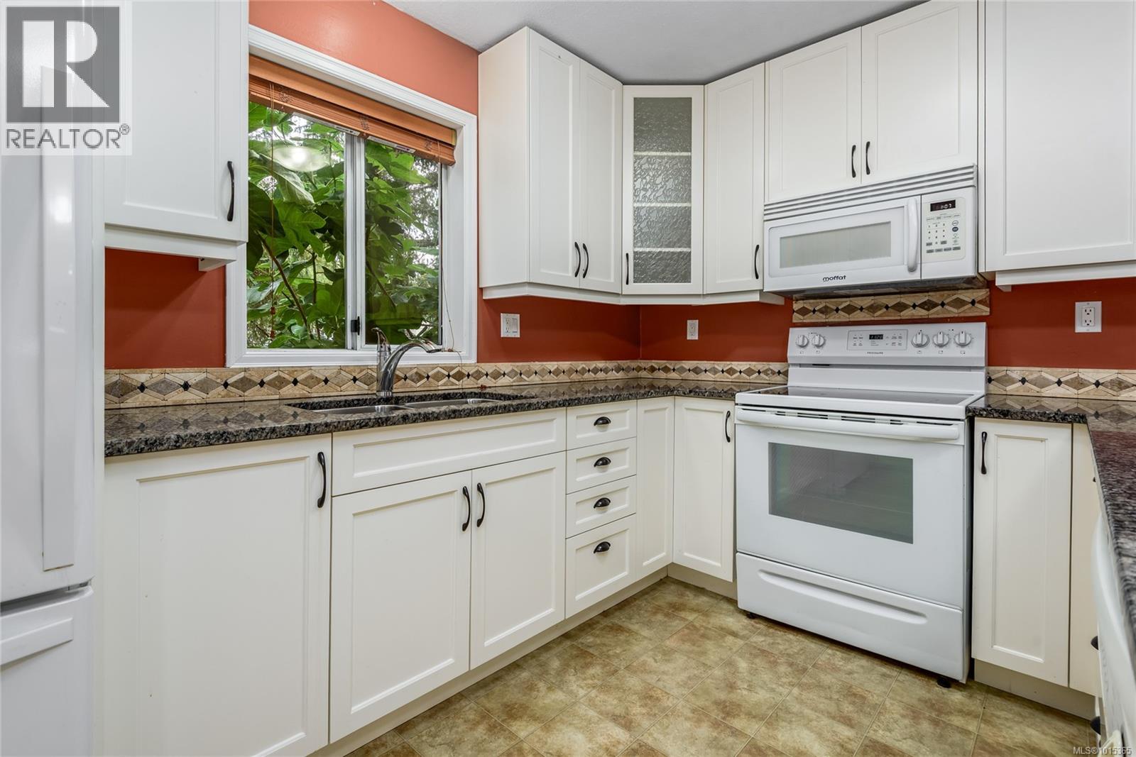 1520 Embleton Cres, Courtenay