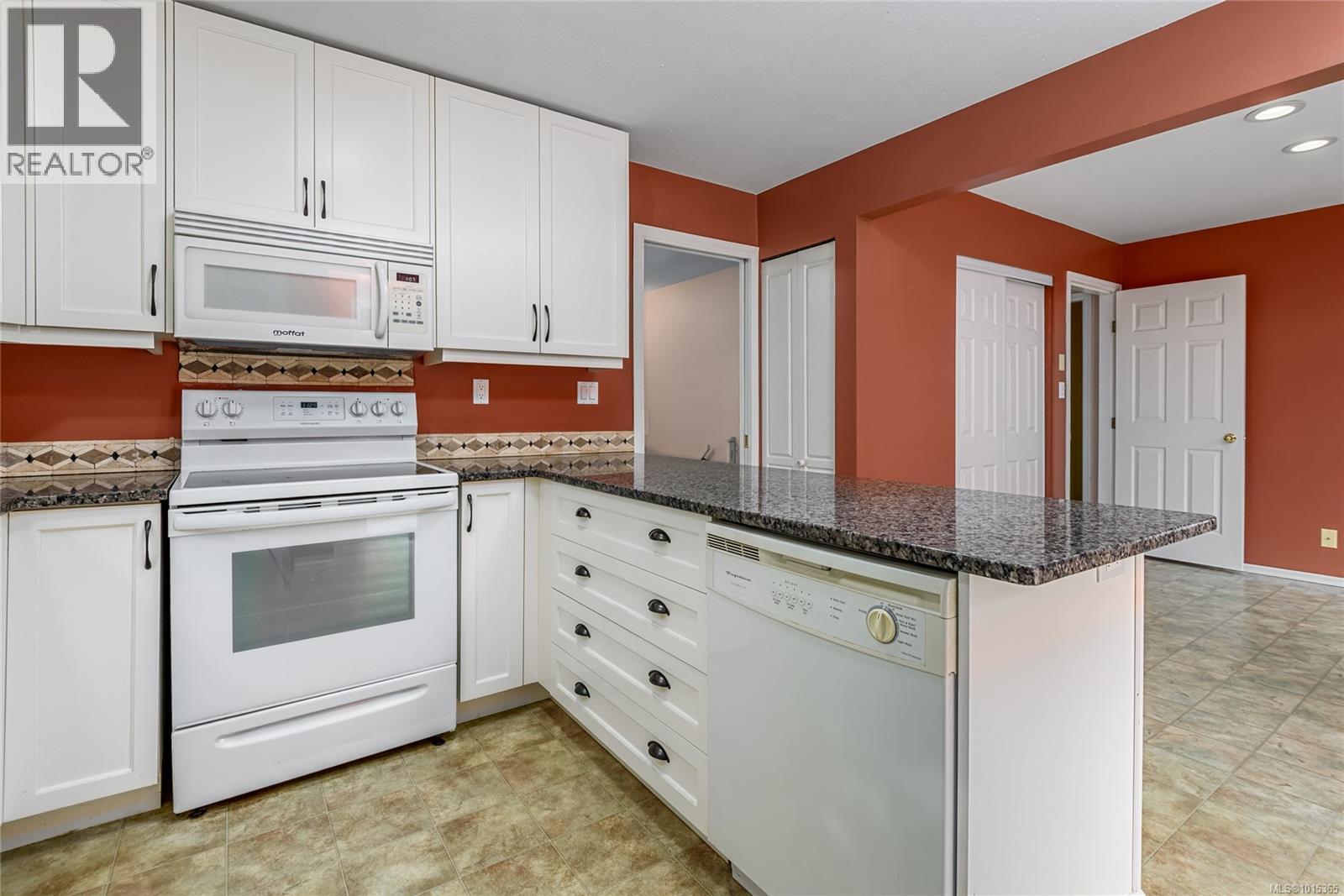 1520 Embleton Cres, Courtenay