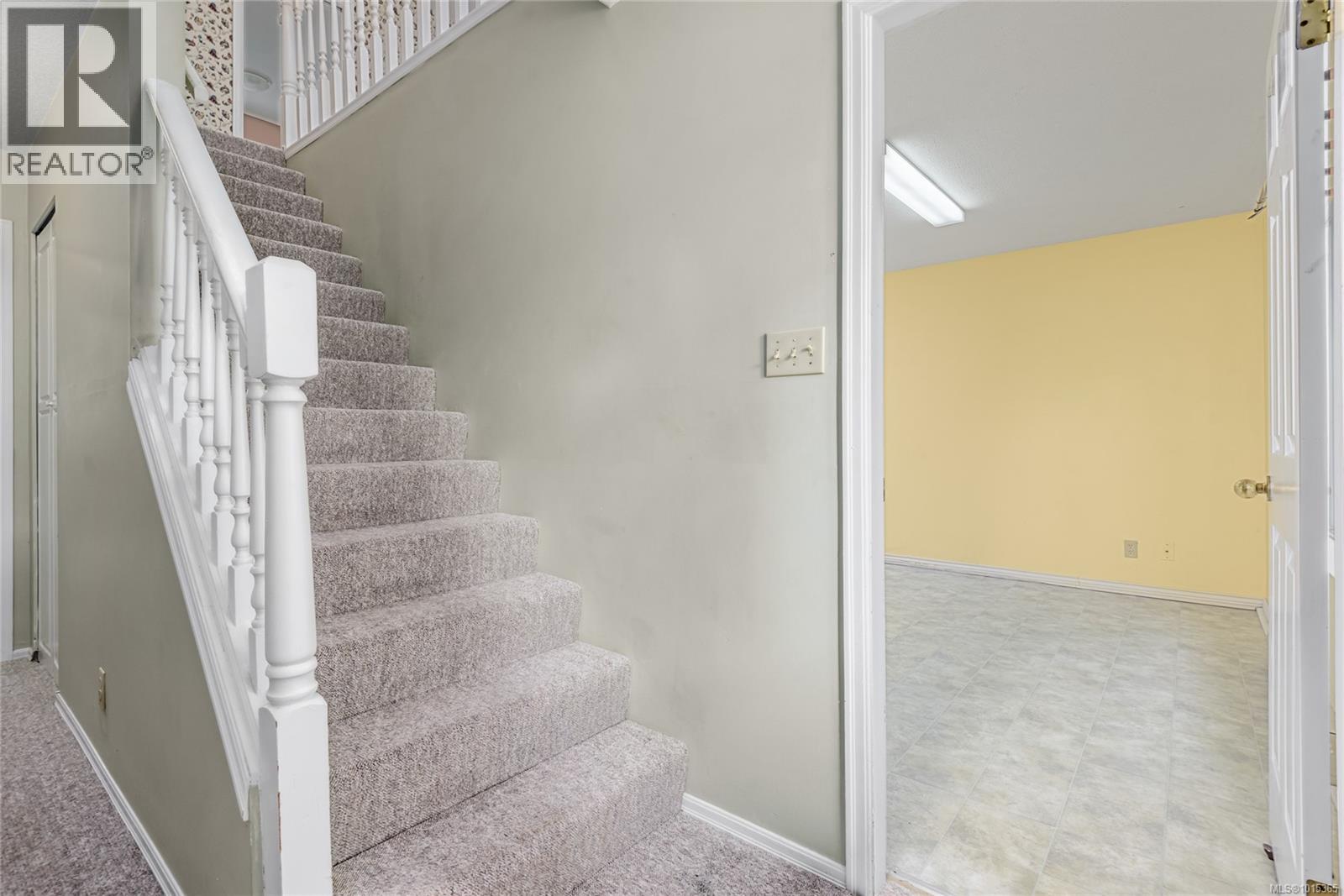 1520 Embleton Cres, Courtenay