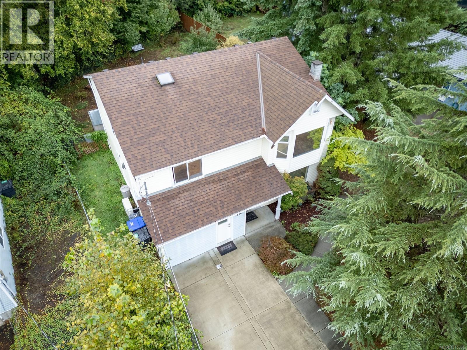 1520 Embleton Cres, Courtenay