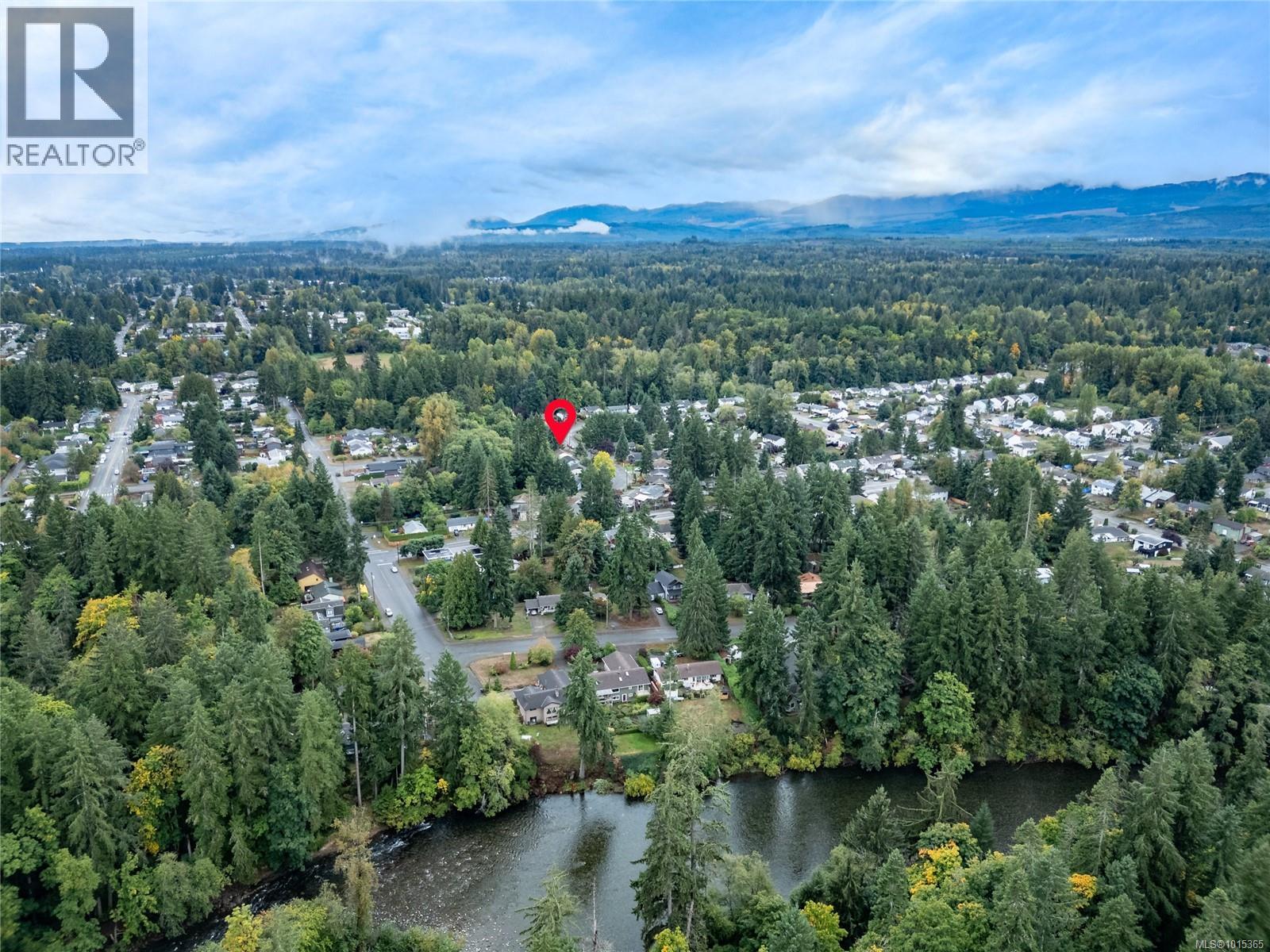 1520 Embleton Cres, Courtenay