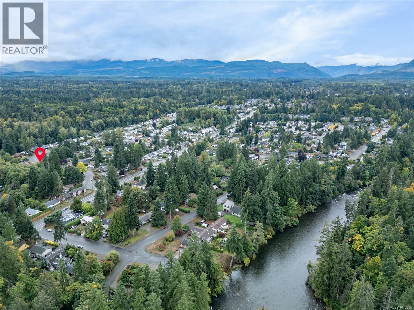 1520 Embleton Cres, Courtenay