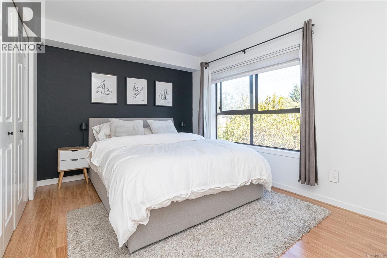 201 7 Gorge Road West, Saanich