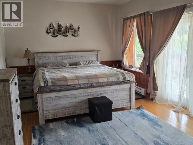 8075 CENTENNIAL DRIVE, Powell River