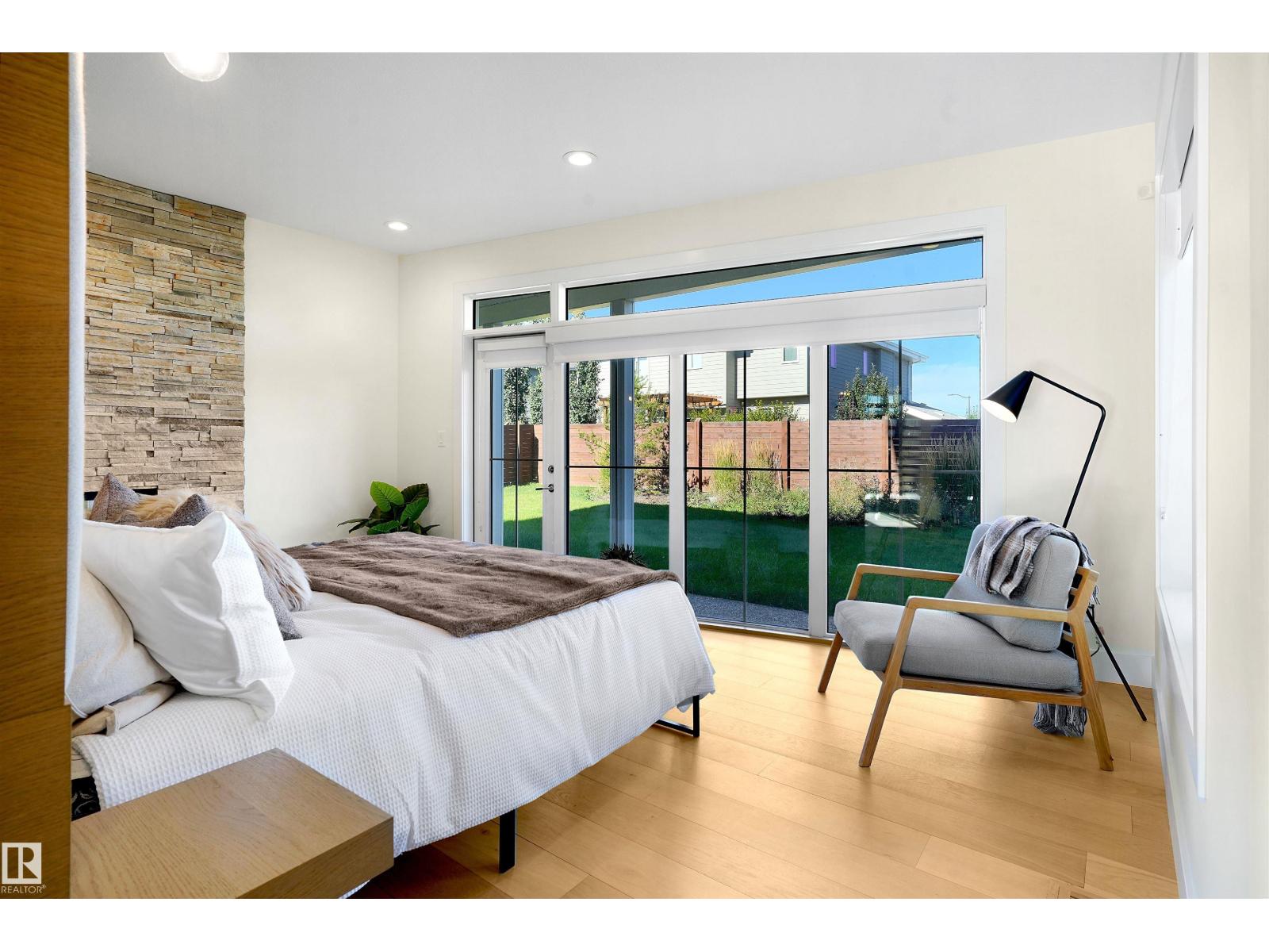 11 JUBILATION DR, St. Albert