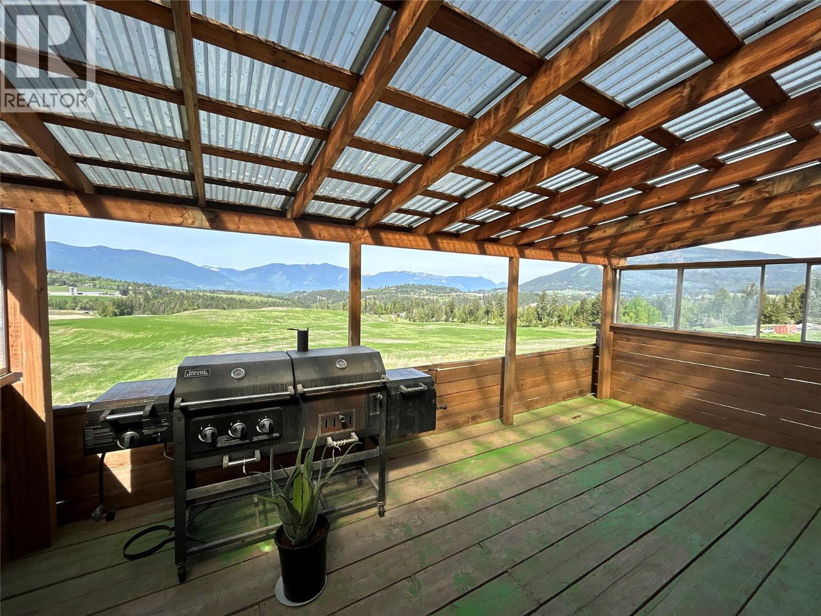 3853 Muzzy Road, Creston